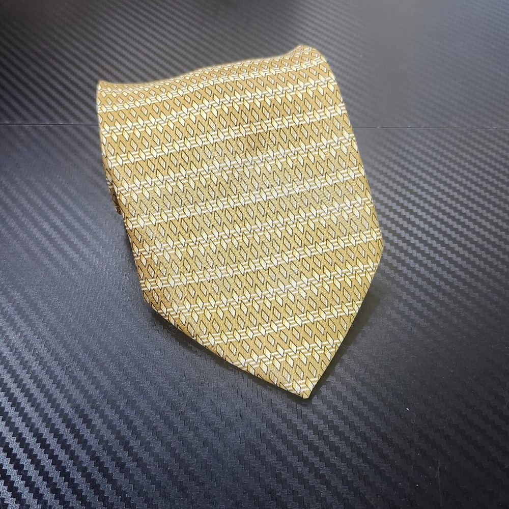 Davvero Benino Gold Geometric Pattern 100% Polyester Microfiber Tie